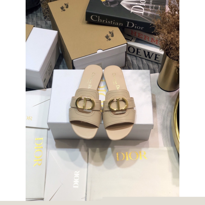 ch**an D*or slippers